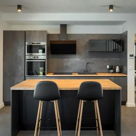 Villa Modern Eva With Pool And 2 Bedrooms In Tar Tar-Vabriga