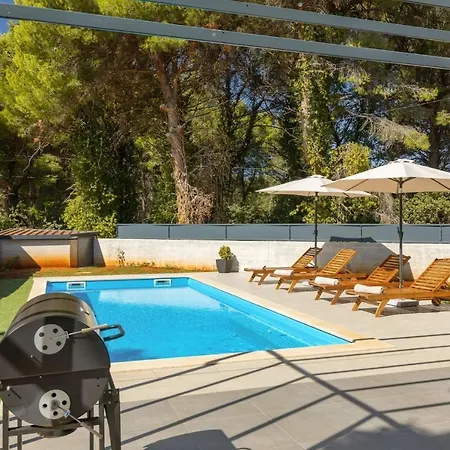 Modern Eva With Pool And 2 Bedrooms In Tar Tar-Vabriga