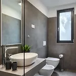 Villa Modern Eva With Pool And 2 Bedrooms In Tar Tar-Vabriga