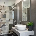 Modern Eva With Pool And 2 Bedrooms In Tar